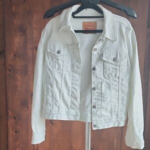Levi's Women's Light Denim Jacket